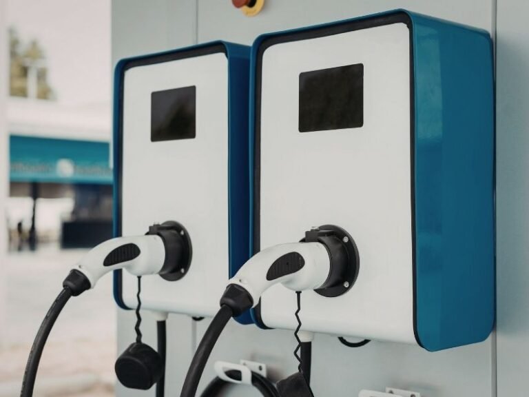Instalacao de carregador veicular para Carros Eletricos em Joinville